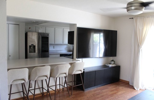 Dobson Ranch Casa | Charming 2-bedroom home by the water with WiFi, fitness room in brilliant Mesa