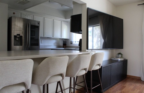 Dobson Ranch Casa | Charming 2-bedroom home by the water with WiFi, fitness room in brilliant Mesa