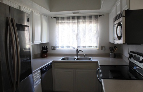 Dobson Ranch Casa | Charming 2-bedroom home by the water with WiFi, fitness room in brilliant Mesa
