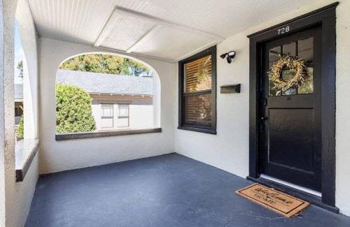 Lakeland Casa | Charming 2-Bedroom Home Lakeland