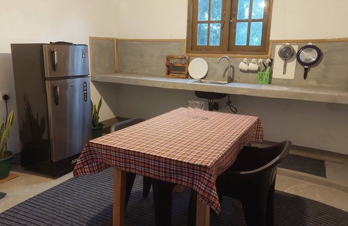 Kathaluwa Casa | Charming 2-bedroom house 700 m to beach with AC, WiFi in welcoming Ahangama