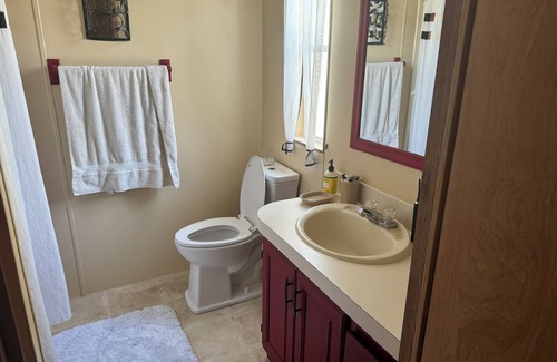 Lakeland Casa | Charming 2-bedroom house in Lakeland with AC