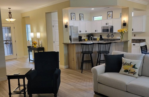 Surprise Casa | Charming 2-bedroom house + Casita in The Grand, 45+ Community of Surprise,AZ