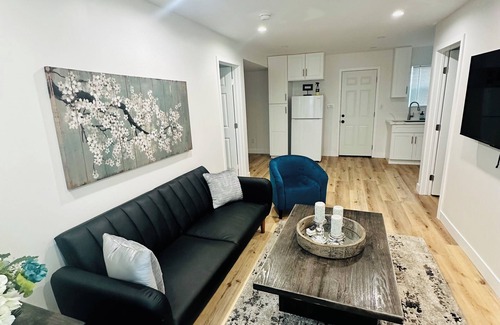 West Carson Casa | Charming 2-bedroom house in the South Bay with WiFi, AC