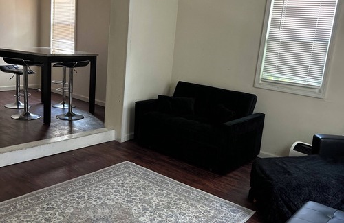 Detroit Casa | Charming 2-bedroom house with AC, WiFi in brilliant Detroit