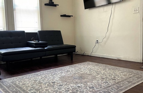 Detroit Casa | Charming 2-bedroom house with AC, WiFi in brilliant Detroit
