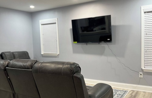 Detroit Casa | Charming 2-bedroom house in amazing Detroit with WiFi