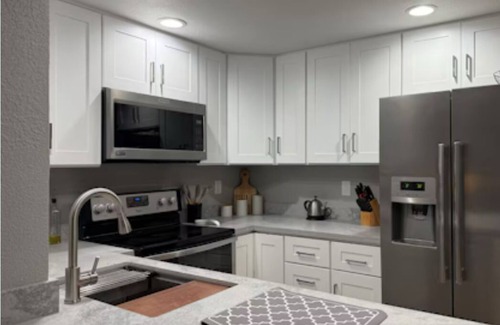 Modesto Casa | Charming 2-bedroom house with AC in Modesto
