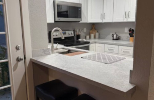 Modesto Casa | Charming 2-bedroom house with AC in Modesto