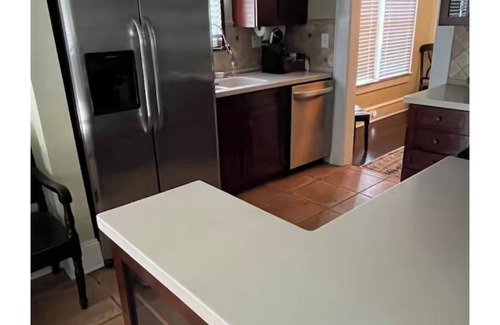 College Park Casa | Charming 2-bedroom house with WiFi, AC in vibrant College Park, Orlando