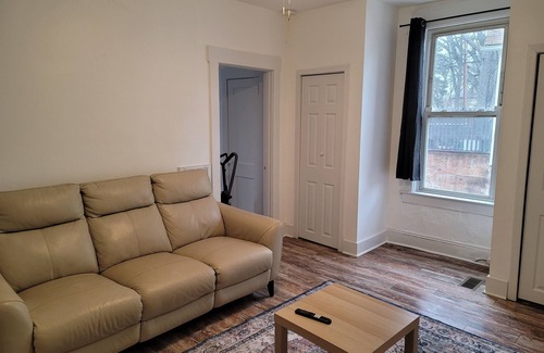 Teaneck Casa | Charming 2-bedroom house in delightful Teaneck with AC, WiFi