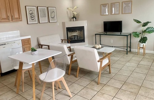 Ventura Casa | Charming 2-bedroom house in brilliant Ventura with WiFi