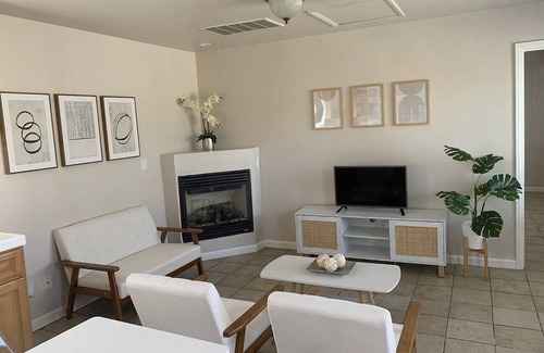 Ventura Casa | Charming 2-bedroom house in brilliant Ventura with WiFi