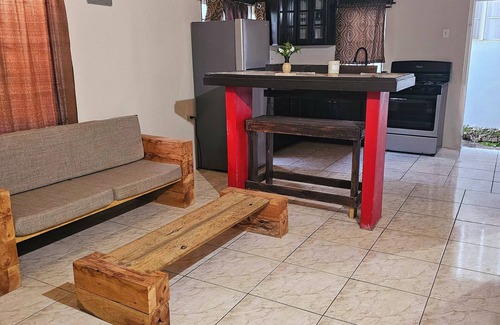 West End Casa | Charming 2-bedroom house with AC and WiFi in gorgeous Negril, Jamaica