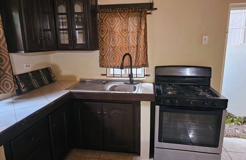 West End Casa | Charming 2-bedroom house with AC and WiFi in gorgeous Negril, Jamaica