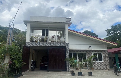 Indang Casa | Charming 2 bedroom house near Resorts