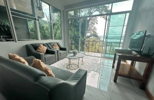 Karon Casa | Charming 2-bedroom house with awesome Patong Sea view and City view