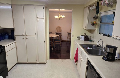 Camden Casa | Charming 2 =bedroom house in wonderful Camden with AC