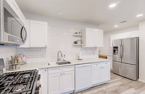 Oak Cliff Casa | Charming 2-bedroom house near Bishop Arts