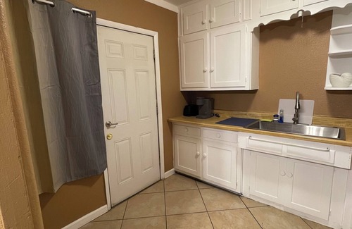 Hobbs Casa | Charming 2-bedroom house in central Hobbs!