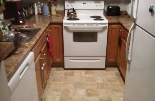 South Lowell Casa | Charming 2-bedroom house with fitness room, WiFi in lovely Lowell