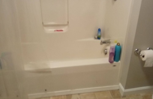 South Lowell Casa | Charming 2-bedroom house with fitness room, WiFi in lovely Lowell