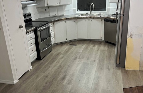 Melbourne Casa | Charming 2-bedroom mobile home with WiFi, AC in peaceful Melbourne
