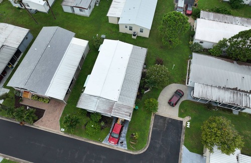 Melbourne Casa | Charming 2-bedroom mobile home with WiFi, AC in peaceful Melbourne