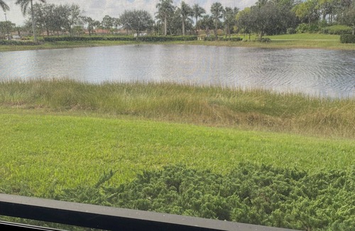 The Plantation Somerset Condominio | Charming 2-bedroom + office condo with WiFi, fitness room in gorgeous Fort Myer