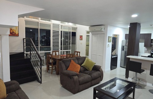 New Kingston Apartamento | Charming 2-bedroom Penthouse apartment @The Bromptons New Kingston w/pool & gym