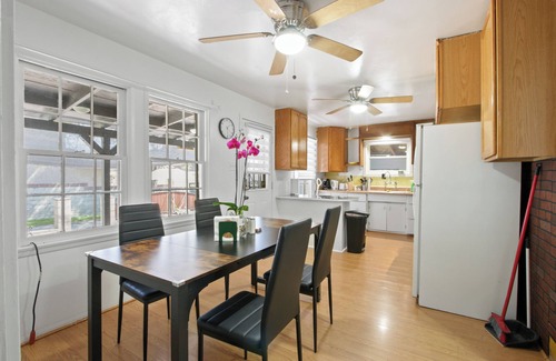 Ontario Casa | Charming 2-bedroom Pet-Friendly house Ontario FREE RV parking