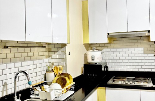 Santo Cristo Condominio | Charming 2-bedroom condo in amazing Quezon City with AC, WiFi