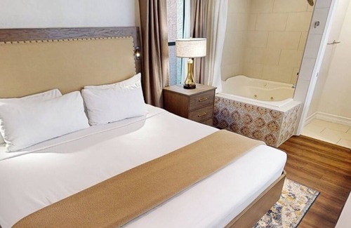 Las Vegas Complejo | Charming 2-bedroom resort in superb Las Vegas with AC, fitness room, WiFi