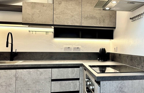 Old Town Apartamento | Charming 2-Bedroom Retreat in the Center of Perugia