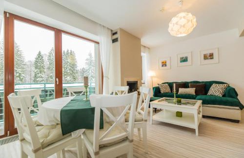 Poiana Brasov Apartamento | Charming 2-Bedroom, Silver Mountain, A Building