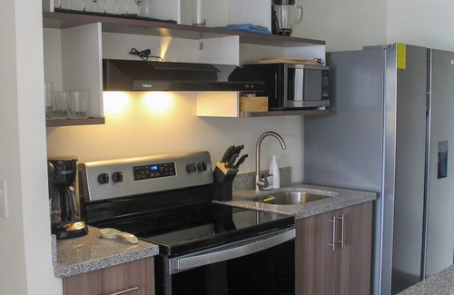 Santa Tecla Apartamento | Charming 2-bedroom apartment in Santa Tecla w/ kids zone & gym.