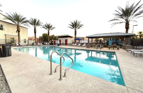 North Mountain Casa | Charming 2-bedroom townhome with AC, WiFi in terrific Phoenix