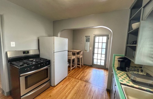 Nob Hill Casa | Charming 2-bedroom house in fabulous Nob Hill Albuquerque with WiFi, AC