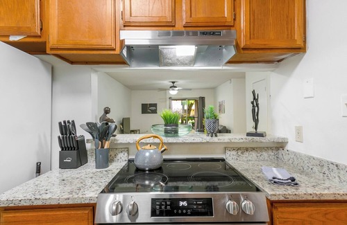 Highlands - Perkins Condominio | Charming 2-bedroom condo with WiFi, AC in fantastic Baton Rouge