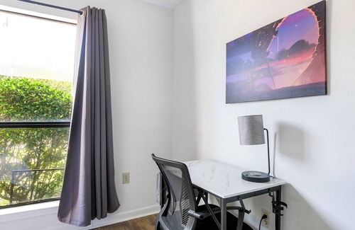 Highlands - Perkins Condominio | Charming 2-bedroom condo with WiFi, AC in fantastic Baton Rouge