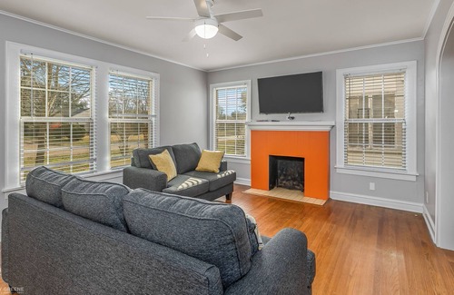 Bossier City Casa | Charming 2 Bedroom in the Heart of Bossier City!
