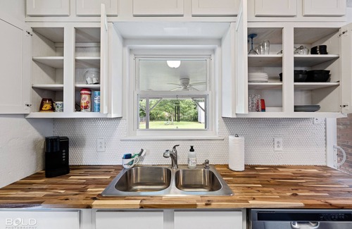 Bossier City Casa | Charming 2-bedroom house in Bossier City & Barksdale Air Force Base