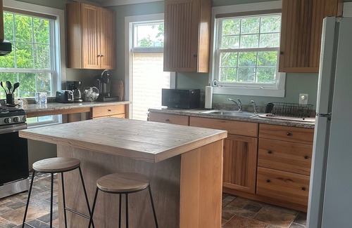 Hobucken Casa | Charming 2-bedroom house with private beach access in peaceful Cedar Island