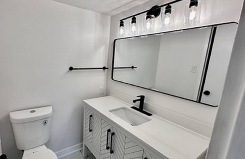 Silver Spring Apartamento | Charming 2-bedroom apartment with AC, fitness room in awesome College Park
