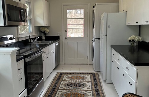Springs Casa | Charming 2-bedroom bungalow summer rental in East Hampton