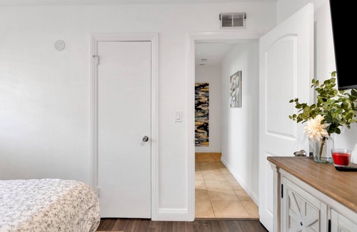 Southwest Anaheim Casa | Charming 2 bedroom home w/ Pool - Mins to DISNEY