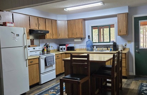 Hot Springs Casa | Charming 2+ Bedroom private home