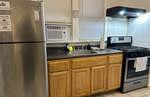 Jersey City Apartamento | Charming 2-bedroom apartment with AC, WiFi in Jersey City