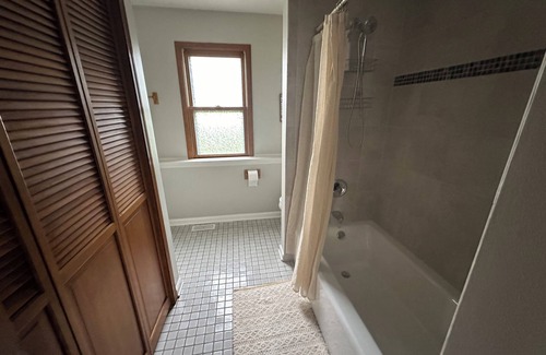 Libertyville Apartamento | Charming 2 Bedroom Apartment in Libertyville