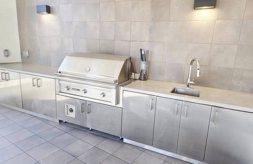 Little Tokyo Casa | Charming 2-Bedroom in DTLA’s Authentic and Vibrant Little Tokyo Zone
